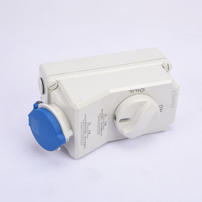 سوکت سوئیچ اینترلاک مکانیکی صنعتی IP44 3P 16A 220V 6H